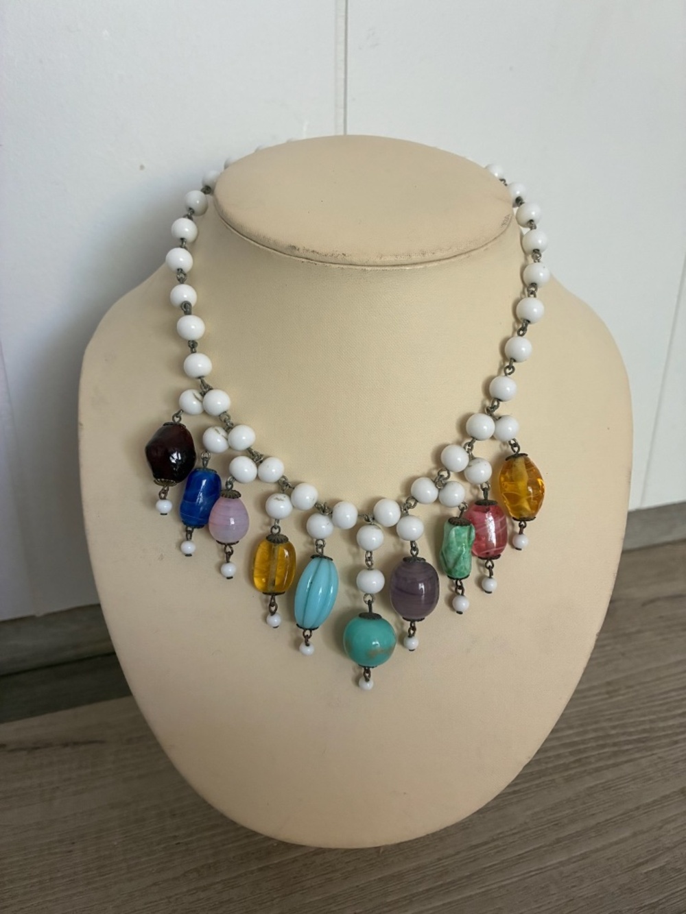 VTG 1940s Milk Glass + Italian Glass Bead Choker Necklace Up to 15.25"